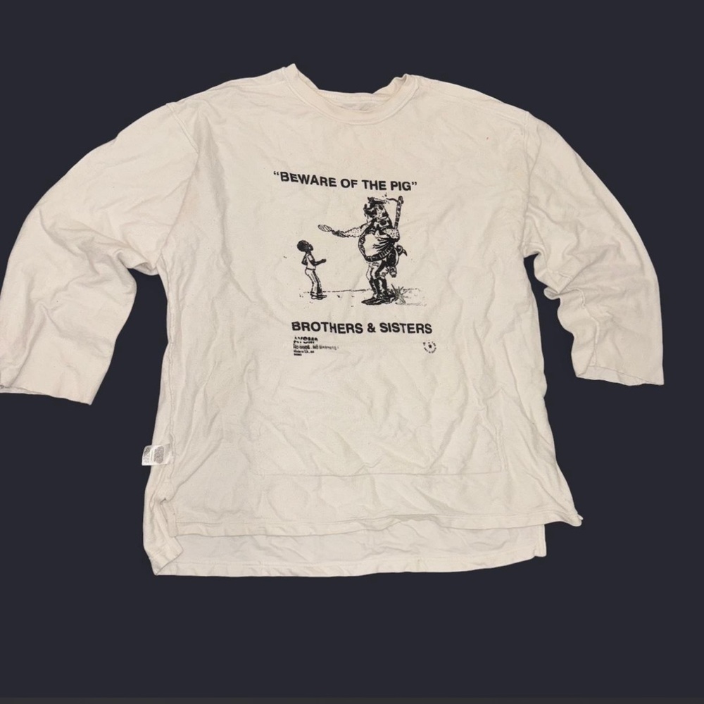 Comfort Colors Cream Graphic Long Sleeve Shirt "Beware of the Pig"
